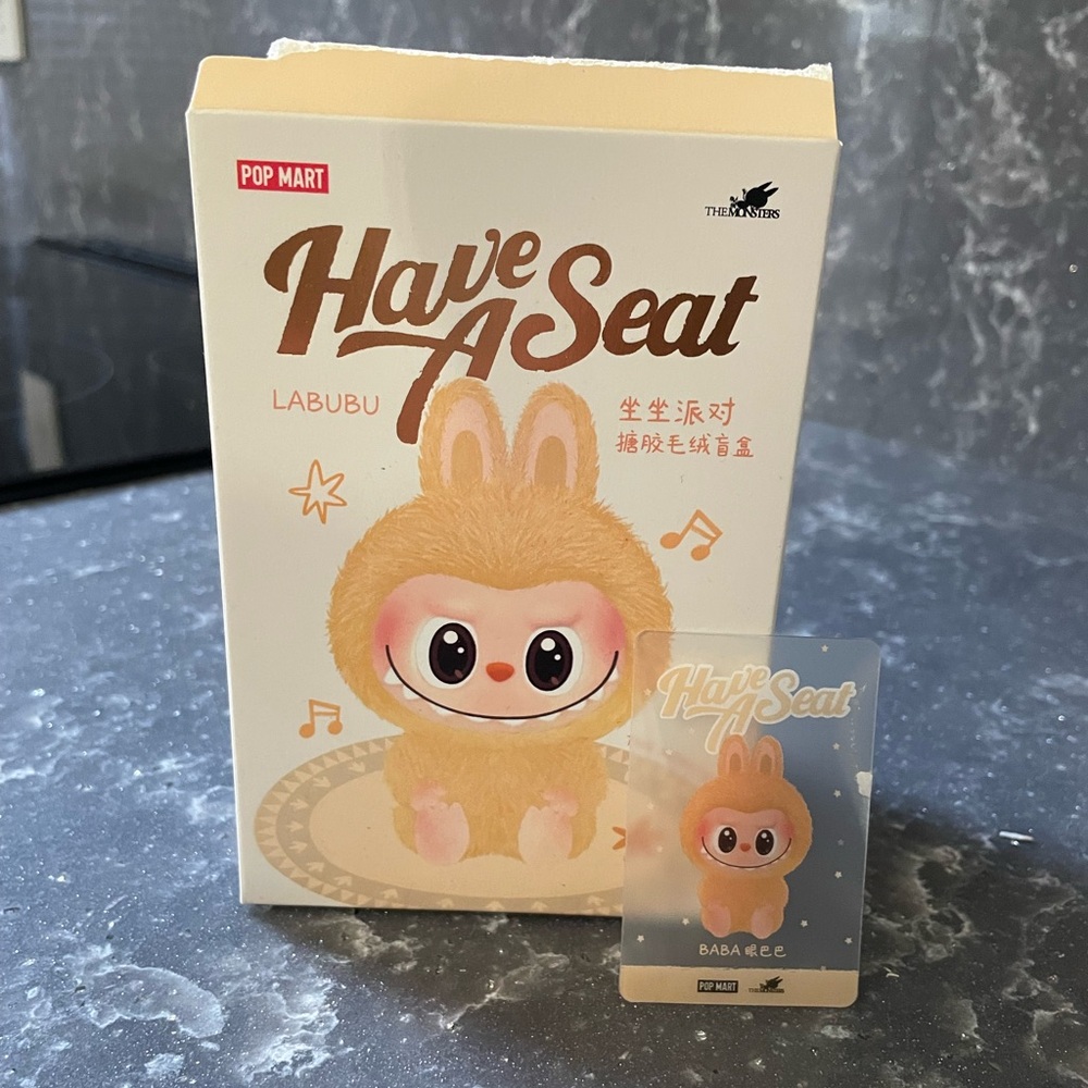 🛑 SOLD 🛑 Baba- Have A Seat - Labubu